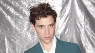 Combien Mika a-t-il vendu d'exemplaires dans le monde de l'album  Life in Cartoon Motion  ?