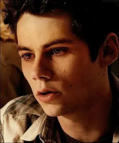 Dans  The First Time , comment s'appelle la personne qu'incarne Dylan ?