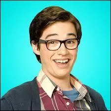 Qui court aprs Joey ?