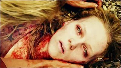 EP5. Quand Amy est mordue et se transforme en rdeur, que dit Andrea ?