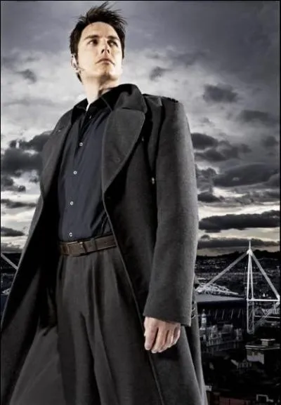 Rose connat-elle le capitaine Jack Harkness ? Si oui, dans quel pisode ?