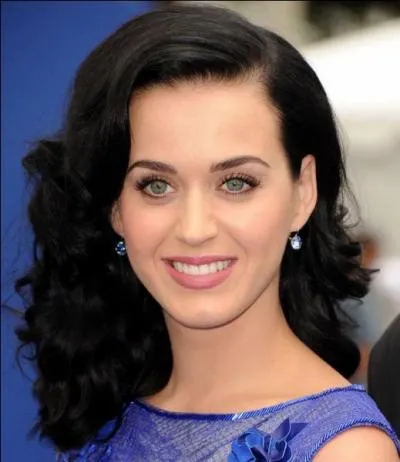 Quel mois Katy Perry est-elle ne ?