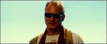 Comment s'appelle la grande tante de Bill, qui une fois morte lgua tous ses biens  Donna ?