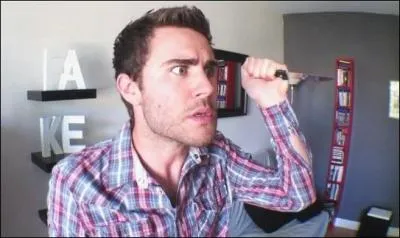 Pour quelle banque Cyprien a fait de courtes vidos ?