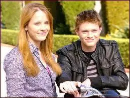 Quels personnages sont sourds ?