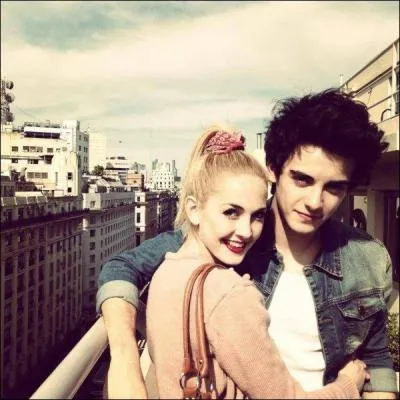 Avec qui sort-elle ?