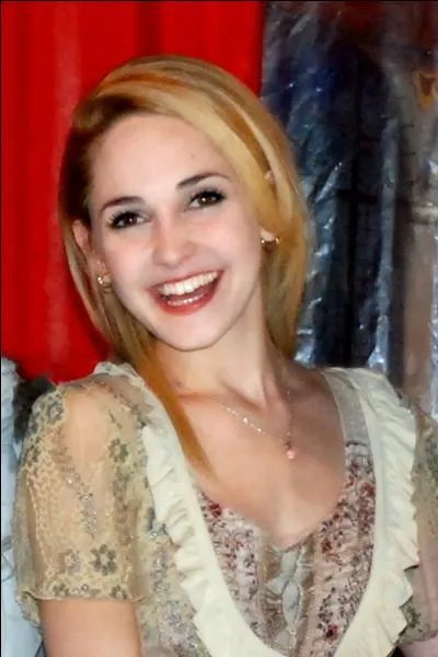 Aime-t-elle qu'on la confonde avec Ludmila ?