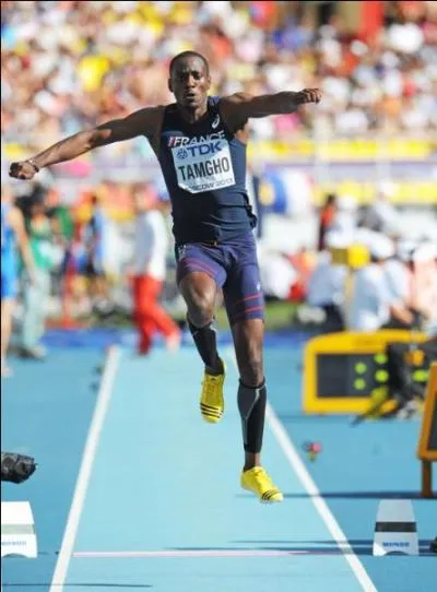 Le 18 Aot, le triple sauteur Teddy Tamgho franchit la barre des 18 mtres. Quel saut a-t-il russi ?