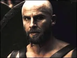 Il aide les Spartiates dans leur guerre, il est un Arcadien, qui est-il ?