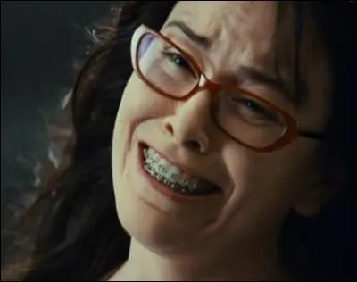 Elle est l'oracle divin, elle est bien connue, qui est-elle ?