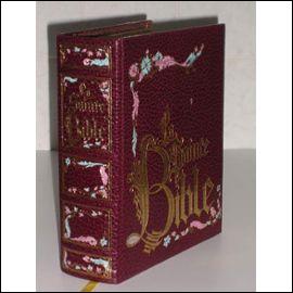 Dans quel livre de la Bible trouve-t-on la description précise de l'Arche d'alliance ?