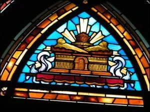 Ce couvercle, en or pur, est d'une extrme importance. Que constitue-t-il ?