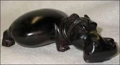  les bois d'bnes taient  l'origine des plus grosses fortunes d' Angleterre et du dveloppement de Liverpool. De quoi s'agit-il ?