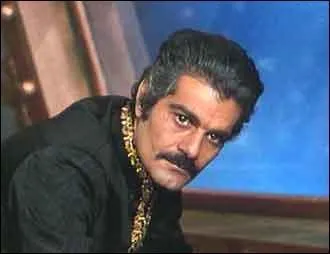 Quel est le nom de ce personnage de Jules Verne, commandant le sous-marin le Nautilus ?