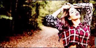 Qui est-ce qui a dcouvert que c'tait Jade et Matas qui avaient vol l'argent du papa de Violetta ?