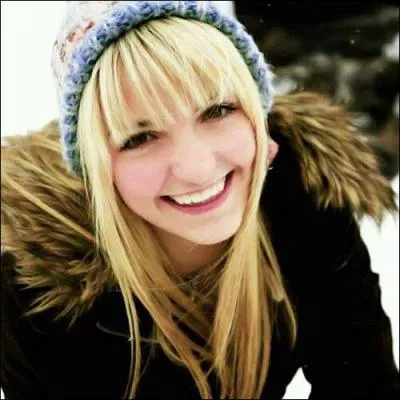 Comment s'appelle la sur de Ross ?