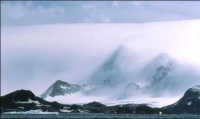 Le foehn est un vent chaud et humide. Vrai ou faux ?