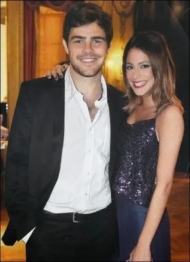 A-t-elle un petit ami (mai 2014) ?