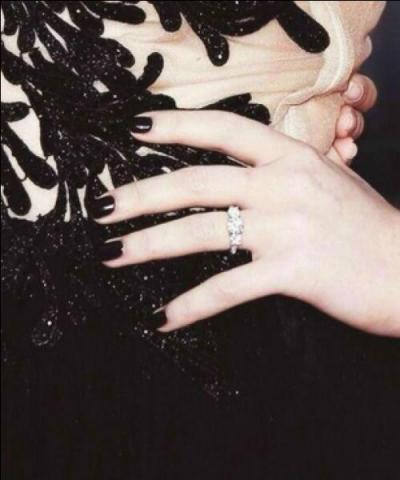 A quelle occasion a-t-on pu voir la bague ?