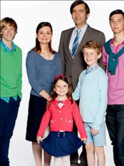 Comment s'appelle le chien des Dubernet-Carton ?