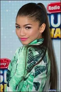 Comment s'appelle cette actrice ?