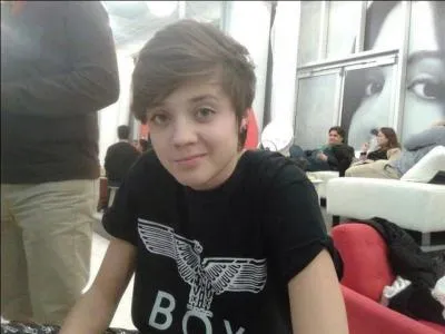 Comment s'appelle sa mre ?