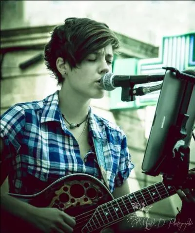 Quel nom donne-t-elle  ses fans ?