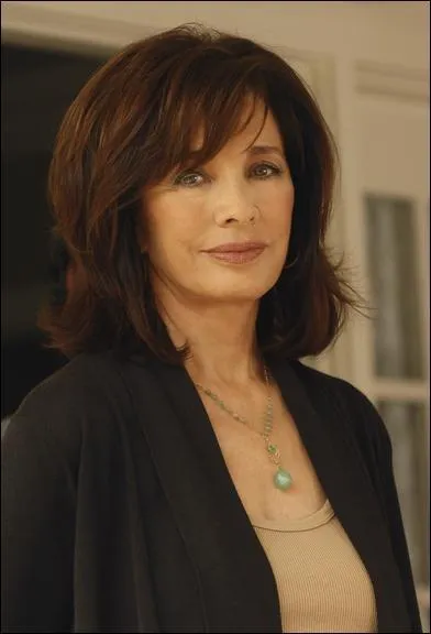 La mre de Melinda est bizarre, en quoi ?