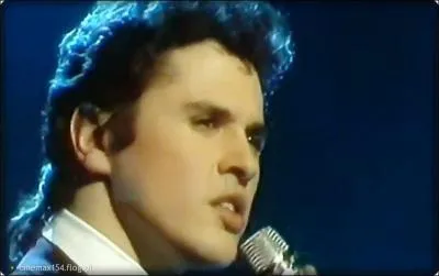 Qui est ce chanteur ?