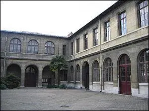 Qu'a réussi Jeanne Miquel en 1930 ?