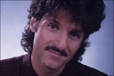 Qui est ce chanteur ?