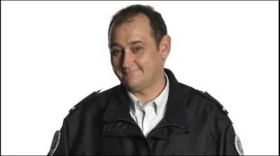 Qui n'arrte pas d'embter Guillaume au cabinet ?