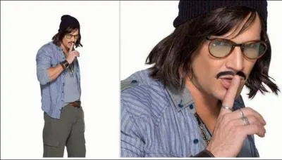 German s'est dguis pour surveiller Violetta . Sous quel nom s'est-il fait engager comme pianiste au studio ?