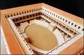 Comment s'appellent les casernes d'entranements des gladiateurs ?