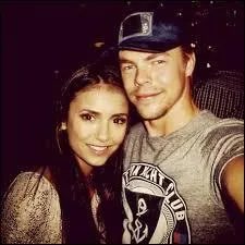 Avec qui a-t-elle t en couple de aot  octobre 2013 ?