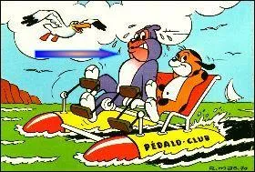 Sur ce pédalo qui montre la flèche ?