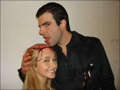 Pourquoi lui a-t-il fait a ?