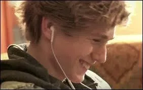 De quel instrument joue-t-il ?