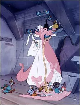 Cendrillon : Dans la chanson  Les harpies , on peut voir les souris confectionner une robe pour Cendrillon mais pourquoi cette dernire ne le fait-elle pas ?