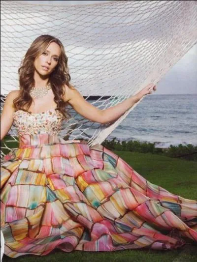 En France, qui est la voix rgulire qui la double ?