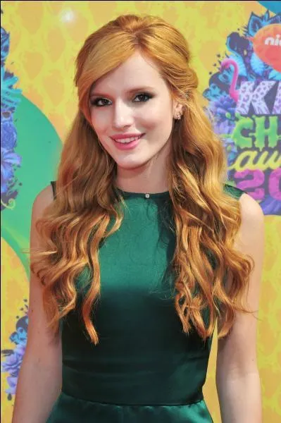Comment s'appelle la meilleure amie de Bella Thorne ?