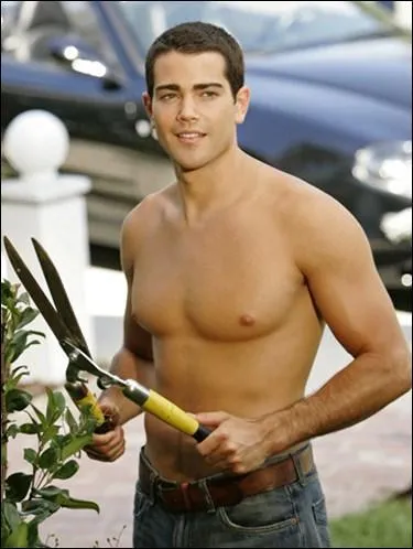 Et ce jeune jardinier ?