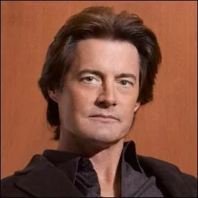 Elle pouse ensuite cet homme. Qui est-il ?