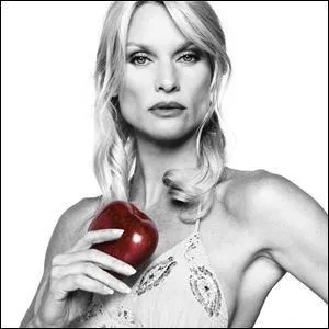 Qui est cette femme qui sme souvent la zizanie dans les histoires de couple de nos quatre hrones ?