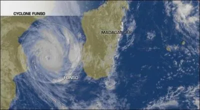 Quel bras de mer de l'ocan Indien spare t-il Madagascar du reste du continent africain ?