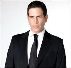 Qui est le pre de Violetta ?