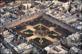 Pourquoi la place Royale de Paris a-t-elle t rebaptise place des Vosges sous la Rvolution ?