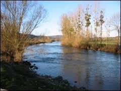 Qu'est-ce qui a rvl en 1901 que la rivire la Loue, chre au peintre Courbet, tait une rsurgence ( la rapparition d'eaux souterraines ) du Doubs ?