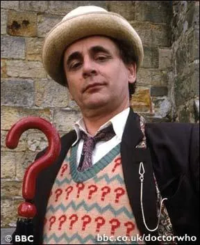 Sylvester McCoy est un super acteur, il faut le reconnatre ! Mais ses noms sont compliqus. Quelle est l'affirmation qui est vraie ? 