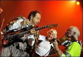 Une question plus légère avec Tri Yann, vous devrez compléter les paroles : ''Dans les prisons de Nantes / ---------------------------------------- / Y avait un prisonnier ! ''